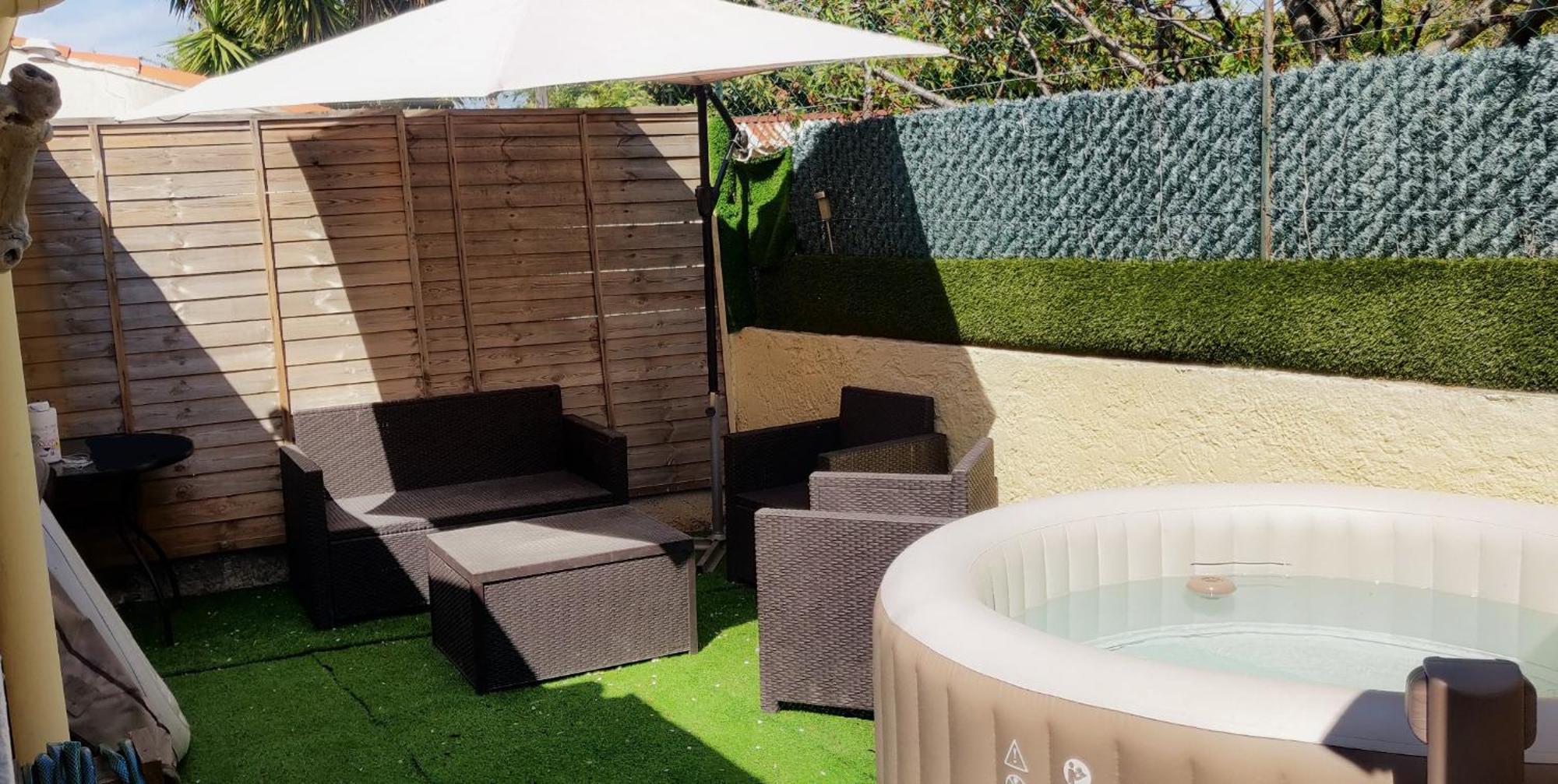 Maison T2 proche mer jardin spa jacuzzi et parking Six-Fours-les-Plages Extérieur photo